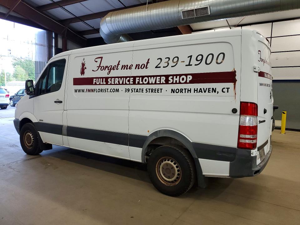 2013 Freightliner Sprinter VIN WDYPE7CCXD5785557 COPART salvage auction — MINOR DENT/SCRATCHES, CT - CERTIFICATE OF TITLE (P), sold $475 on 2026-10-09 (photo 2)