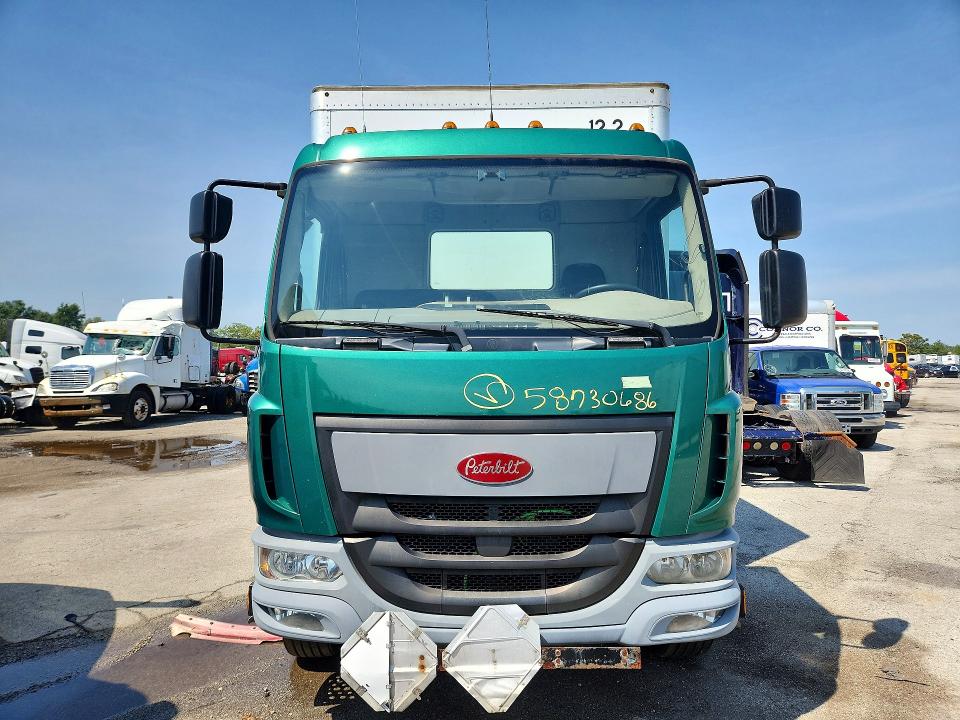 2017 Peterbilt All other VIN 3BPPKM8X6HF591191 COPART salvage auction — NORMAL WEAR, CT, sold $7,200 on 2026-09-08 (photo 5)
