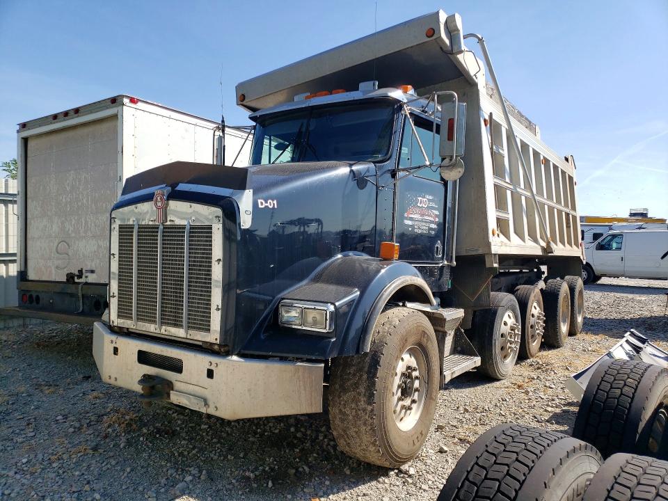 2002 Kenworth T800 VIN 1NKDL00X72J898243 — COPART salvage auction photo