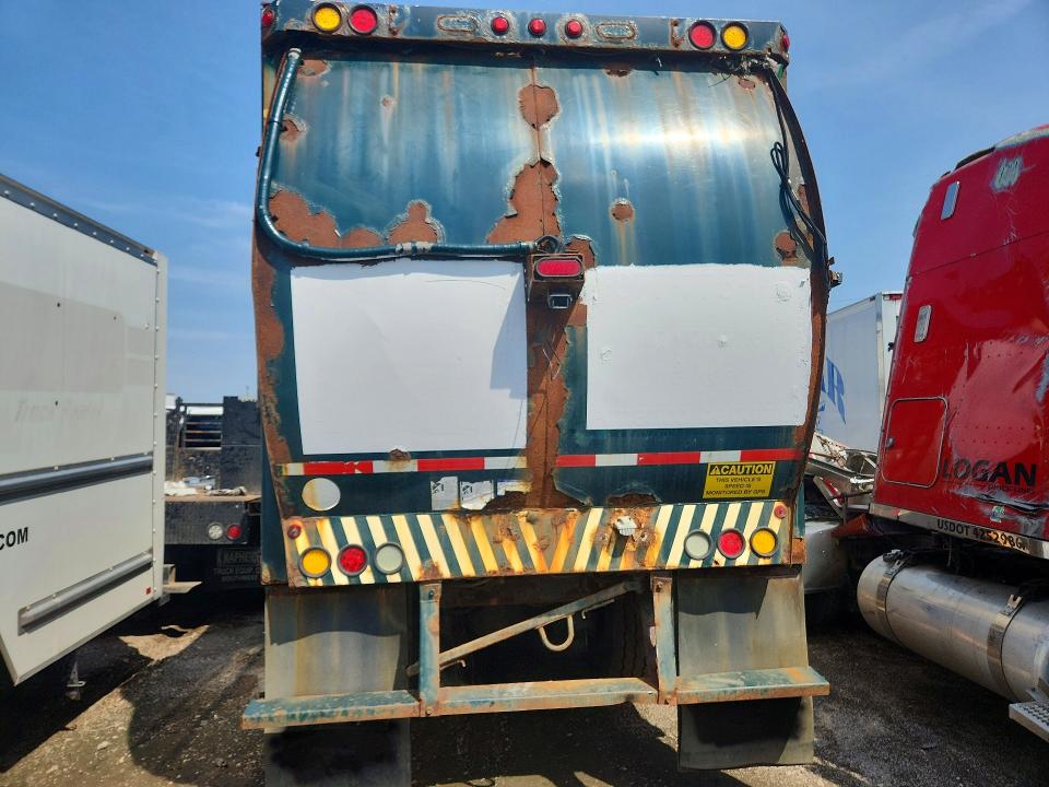 2008 Mack 600 rd600 VIN 1M2AU02C88M001560 COPART salvage auction — SIDE, FL - CERTIFICATE OF DESTRUCTION, sold $450 on 2026-09-22 (photo 6)