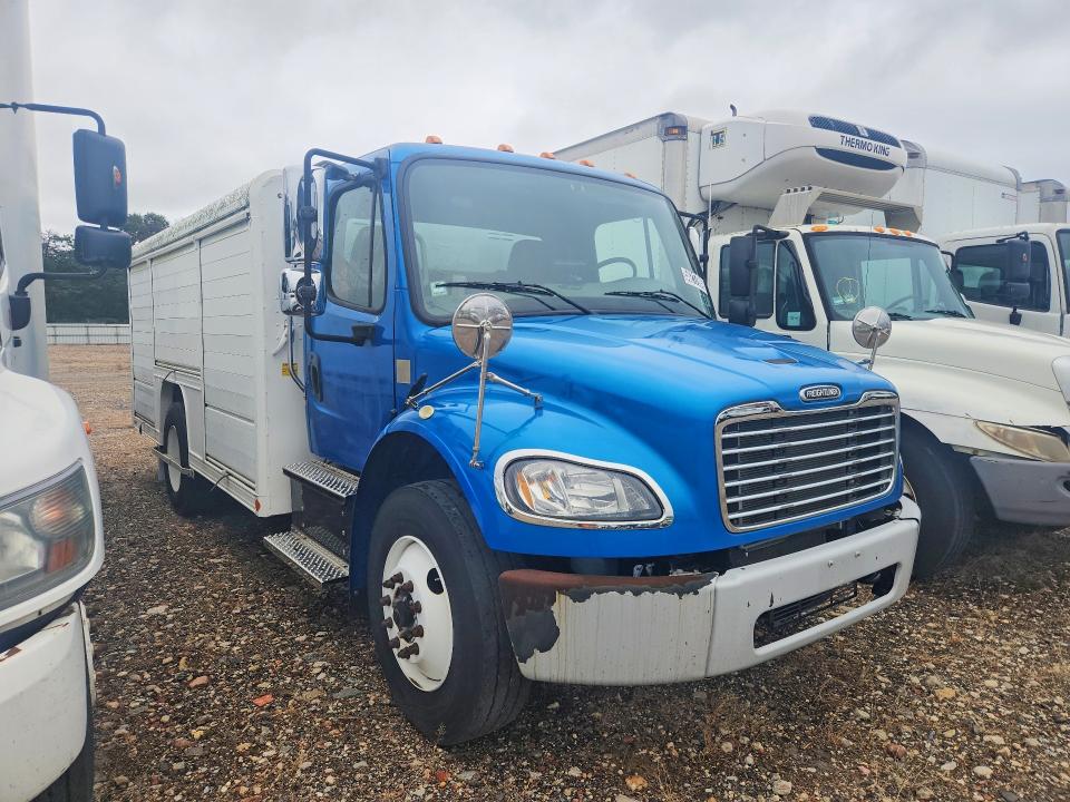 2020 Freightliner M2 VIN 1FVACWD24LHLE3457 COPART salvage auction — NORMAL WEAR, NY - CERTIFICATE OF TITLE, sold $5,600 on 2026-10-02 (photo 4)