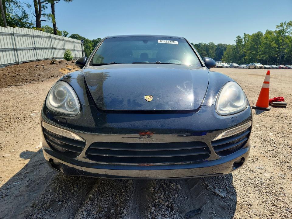 2014 Porsche Cayenne VIN WP1AB2A29ELA58638 COPART salvage auction — MINOR DENT/SCRATCHES, NC - DEALER ONLY CLEAN TITLE, sold $1,550 on 2026-10-03 (photo 5)