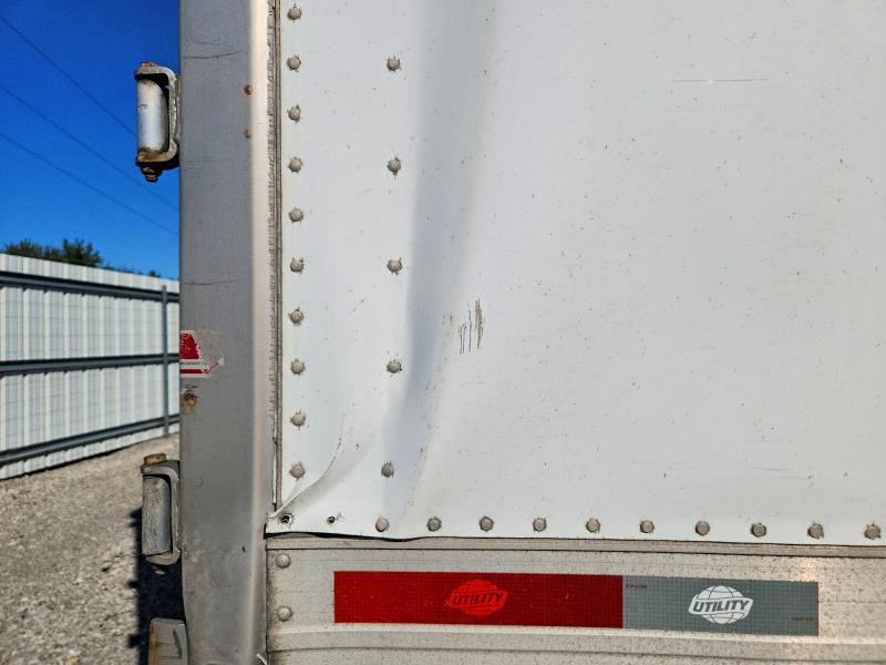 2012 Utility trailer VIN 1UYVS2532CG358115 COPART salvage auction — ALL OVER, ME - CERTIFICATE OF TITLE (P), sold $825 on 2026-10-09 (photo 7)