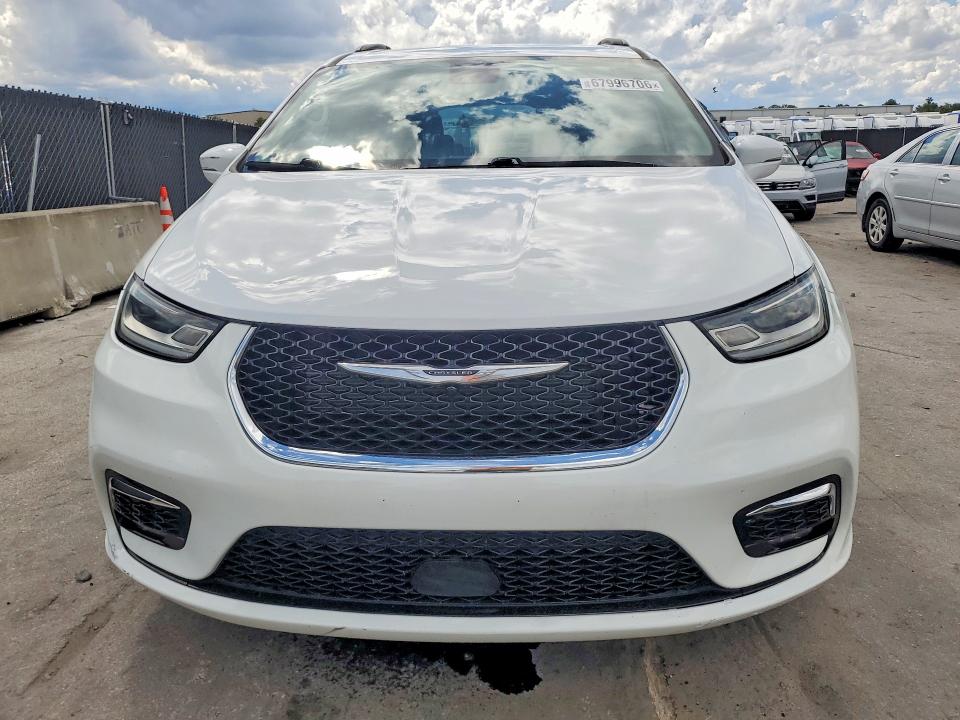 2022 Chrysler Pacifica VIN 2C4RC1BG1NR150680 COPART salvage auction — MINOR DENT/SCRATCHES, FL - CERTIFICATE OF TITLE (P), sold $5,200 on 2026-10-13 (photo 5)