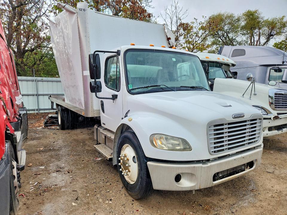 2006 Frht - freightliner All other VIN 1FVACWCSX6HW41697 COPART salvage auction — REAR END, ST, sold $80 on 2026-09-16 (photo 4)