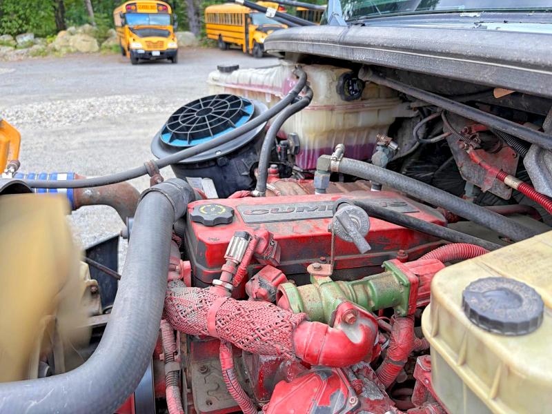 2015 Freightliner Chassis VIN 4UZABRDU7FCFW9496 COPART salvage auction — NORMAL WEAR, MA - CERTIFICATE OF TITLE (P), sold $125 on 2026-09-24 (photo 7)