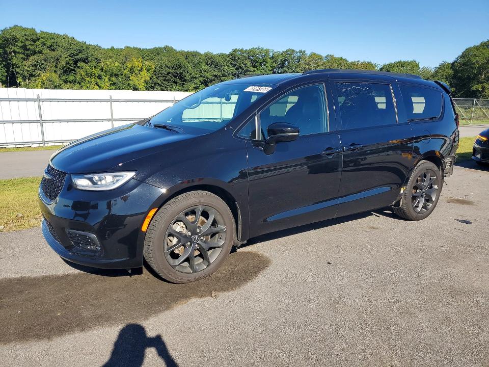 2025 Chrysler Pacifica VIN 2C4RC1GGXSR566148 — COPART salvage auction photo