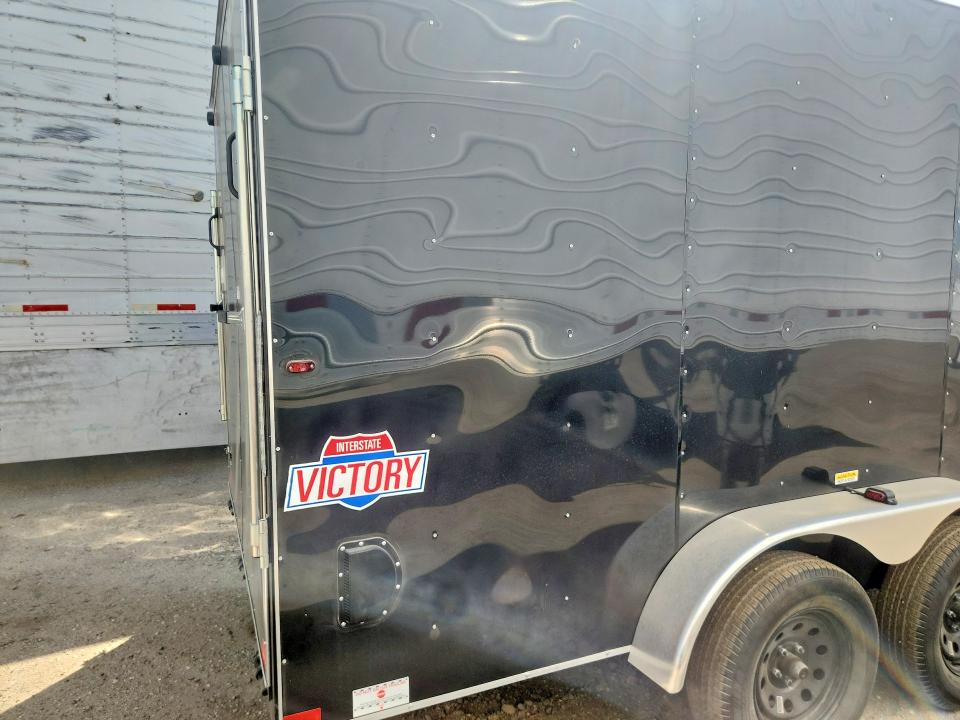 2026 Interstate Unknown VIN 4RAVS1628TN146620 COPART salvage auction — NORMAL WEAR, TN - DIS/DLR/EXP ONLY CLEAN TITLE (P), sold $2,050 on 2026-10-15 (photo 4)