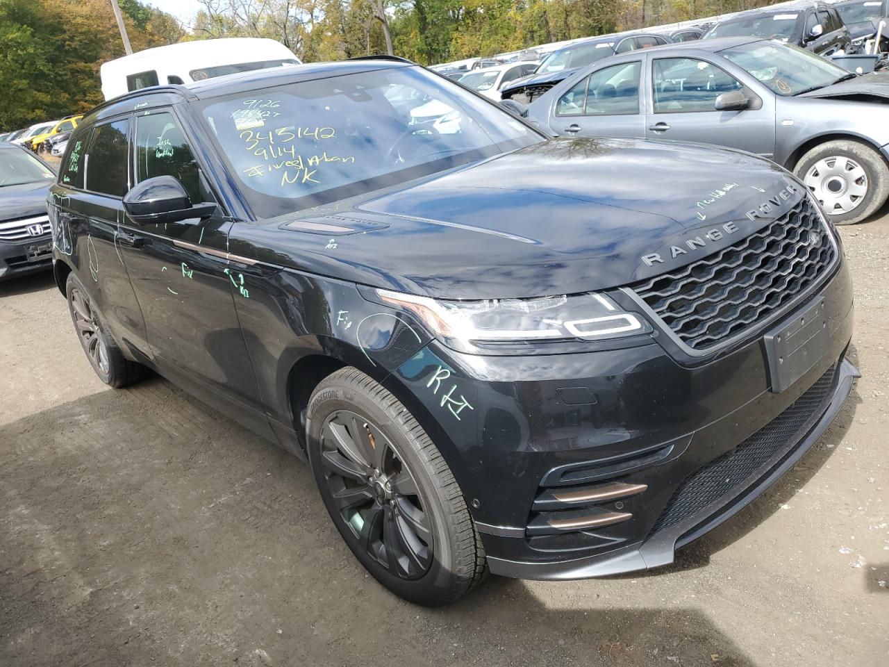 2019 Land Rover Rangerover VIN SALYL2EX7KA779463 COPART salvage auction — Side, NJ - CERT OF TITLE-SALVAGE, sold $16,300 on 2025-06-03 (photo 4)