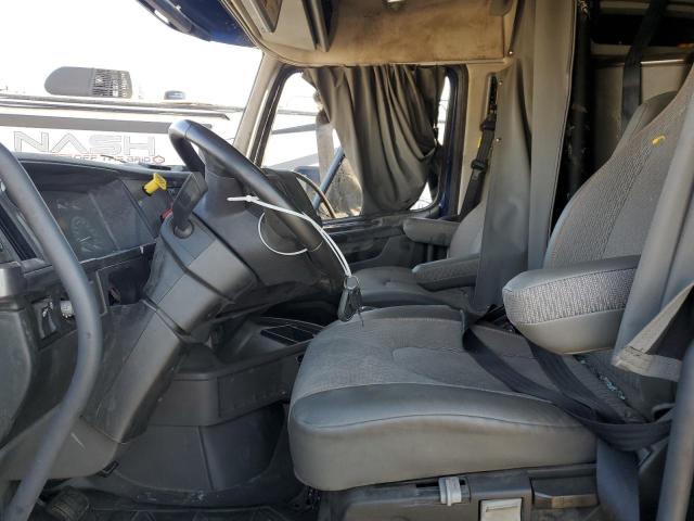 2024 Volvo Vn vnl VIN 4V4NC9EH4RN640426 COPART salvage auction — ROLLOVER, Mt - Salvage Certificate Of A Vehic, sold $22,200 on 2026-08-04 (photo 5)