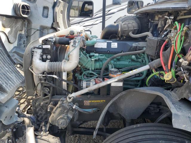 2024 Volvo Vn vnl VIN 4V4NC9EH4RN640426 COPART salvage auction — ROLLOVER, Mt - Salvage Certificate Of A Vehic, sold $22,200 on 2026-08-04 (photo 7)
