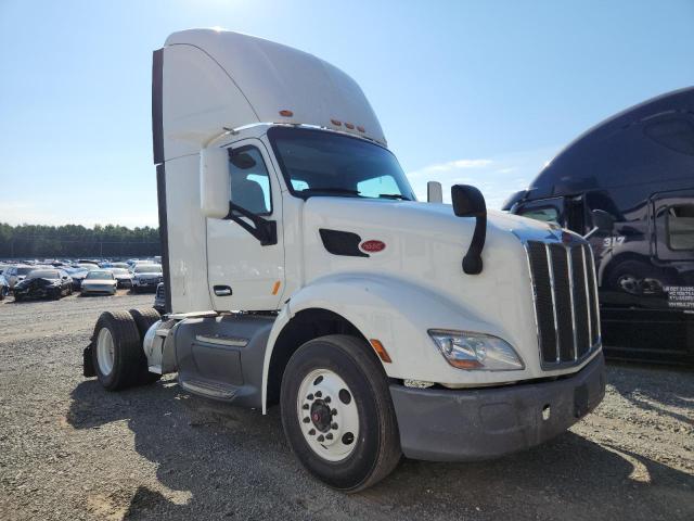 2017 Peterbilt tractor All models VIN 1XPBA48X2HD428511 COPART salvage auction — MINOR DENT/SCRATCHES, IN - CERTIFICATE OF TITLE, sold $10,100 on 2026-07-16 (photo 9)