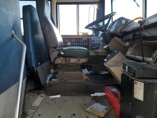 2005 Freightliner Saf-t-line VIN 4UZAAXCS15CU88075 COPART salvage auction — NORMAL WEAR, NY - CERTIFICATE OF TITLE, sold $1,400 on 2026-07-09 (photo 5)