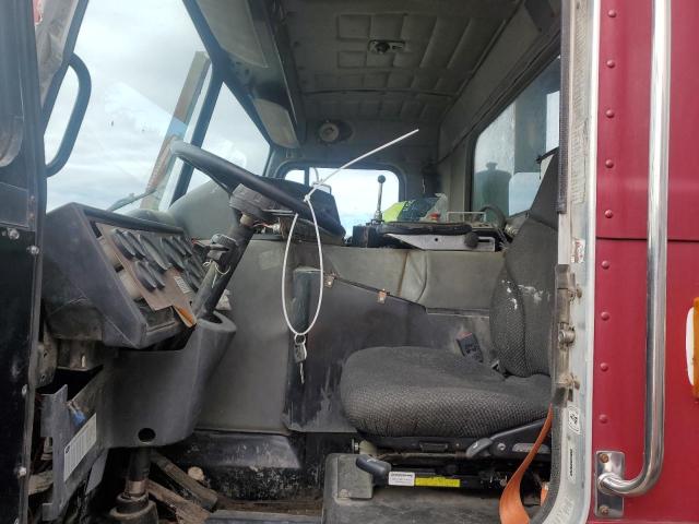 2010 Peterbilt All other VIN 3BPZL00X8AF719964 COPART salvage auction — NORMAL WEAR, CY, sold $1,500 on 2026-08-24 (photo 6)