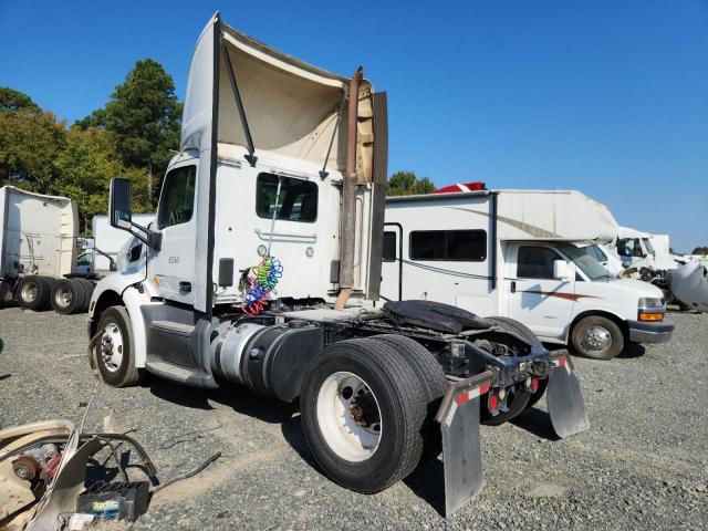 2017 Peterbilt tractor All models VIN 1XPBA48X2HD428511 COPART salvage auction — MINOR DENT/SCRATCHES, IN - CERTIFICATE OF TITLE, sold $10,100 on 2026-07-16 (photo 3)
