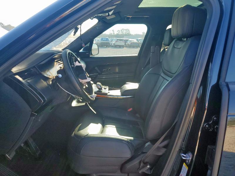 2023 Land rover Range rover sport VIN SAL1L9FU9PA124520 COPART salvage auction — Front End, TX - SALVAGE VEHICLE TITLE, sold $27,500 on 2025-12-09 (photo 7)