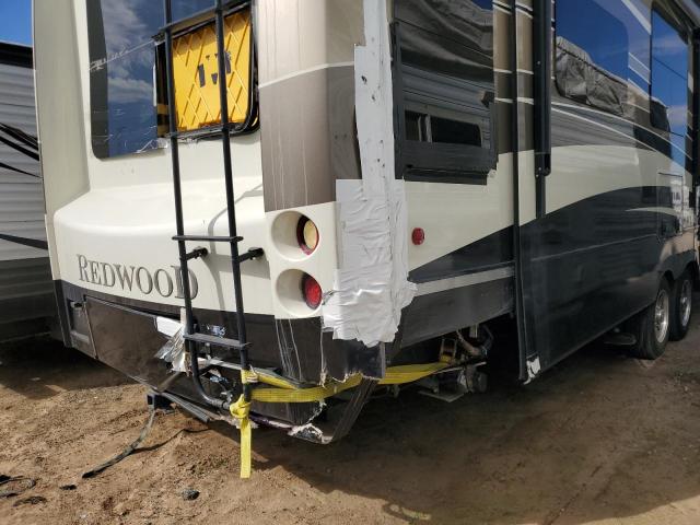 2015 Redwood Fifth whee VIN 4V0FC3825FR005326 COPART salvage auction — REAR END, CA - SALVAGE CERTIFICATE, sold $1,900 on 2026-07-09 (photo 9)
