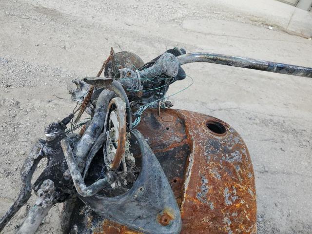 2014 Triumph motorcycle Thunderbir VIN SMTB01TL2EJ615012 COPART salvage auction — BURN, IN - BILL OF SALE - PARTS ONLY, sold $25 on 2026-07-02 (photo 7)