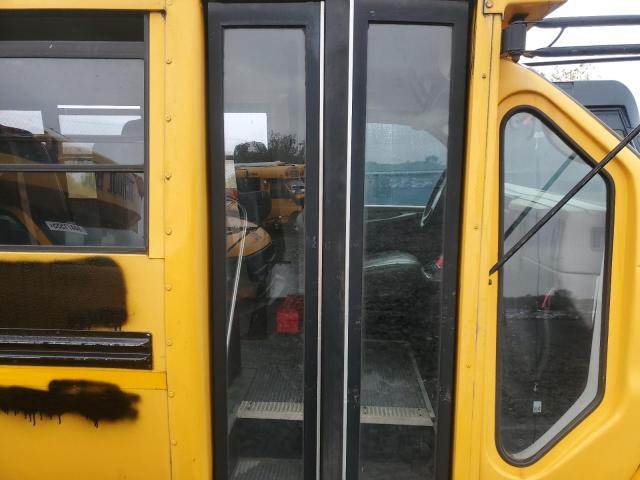 2006 Chev Express VIN 1GBHG312161146527 COPART salvage auction — MINOR DENT/SCRATCHES, Ny - Certificate Of Title, sold $1,800 on 2026-07-09 (photo 6)