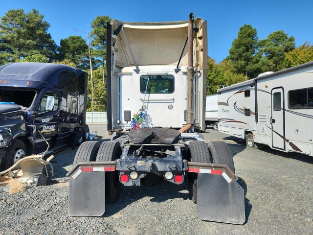 2017 Peterbilt tractor All models VIN 1XPBA48X2HD428511 COPART salvage auction — MINOR DENT/SCRATCHES, IN - CERTIFICATE OF TITLE, sold $10,100 on 2026-07-16 (photo 6)