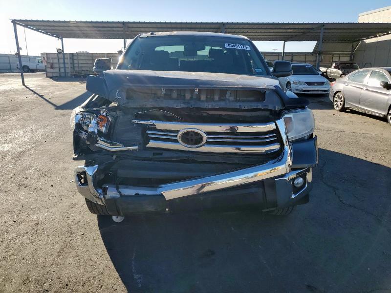 2017 Toyota Tundra VIN 5TFDW5F12HX596437 COPART salvage auction — FRONT END, Tx - Salvage Vehicle Title, sold $200 on 2026-07-02 (photo 5)