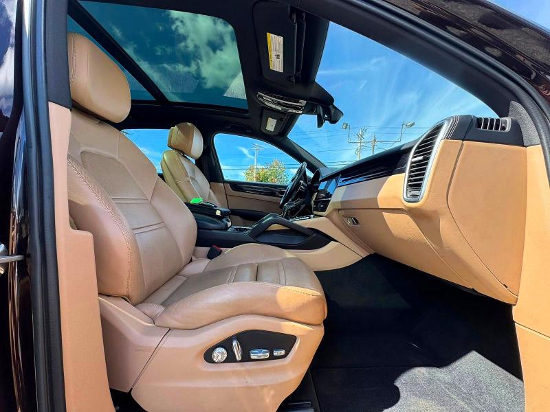 2021 Porsche Cayenne VIN WP1AA2AY2MDA03187 COPART salvage auction — NORMAL WEAR, CT, sold $100 on 2026-10-09 (photo 5)
