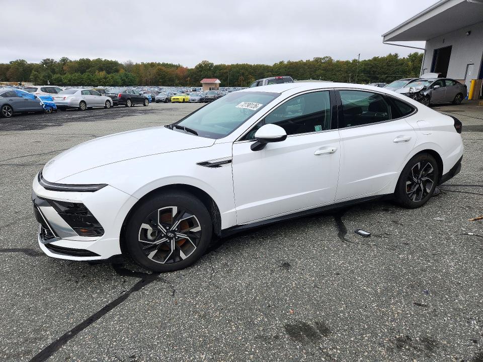 2025 Hyundai Sonata VIN KMHL64JA0SA468054 — COPART salvage auction photo