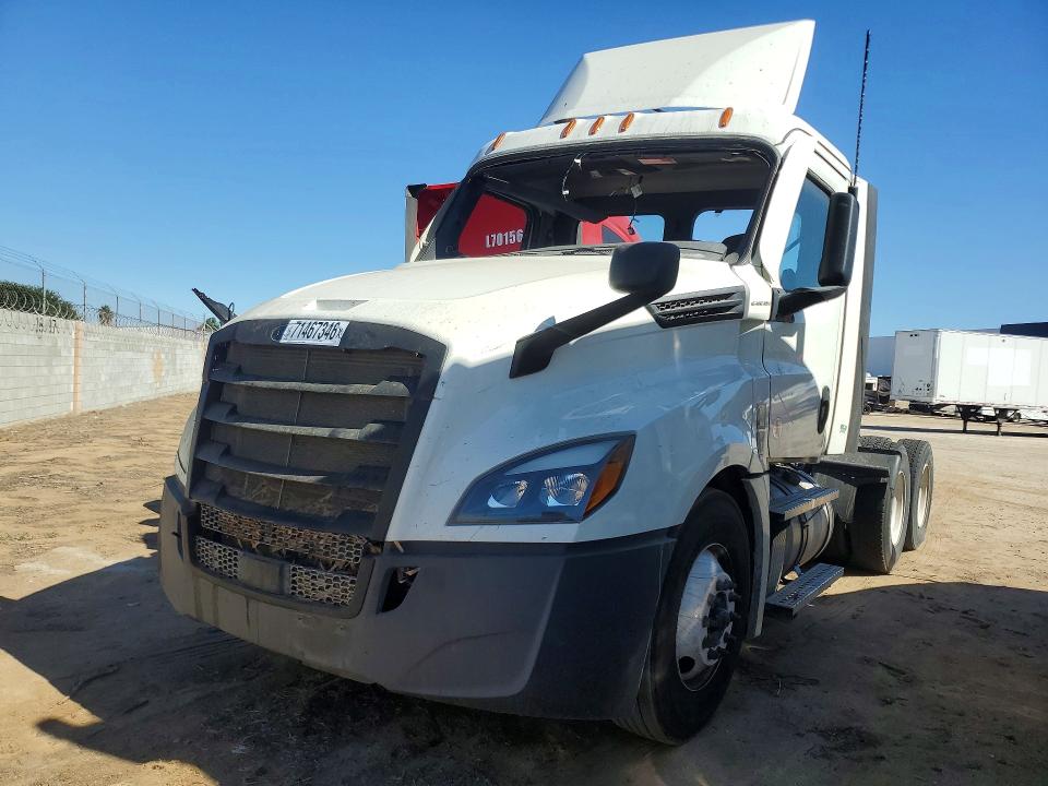 2022 Freightliner All other VIN 3AKJHLDV2NSMV8596 — COPART salvage auction photo