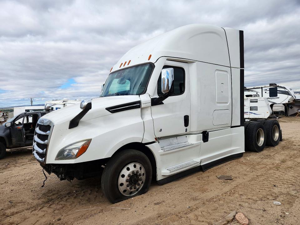 2020 Freightliner All other VIN 3AKJHHDR4LSLZ8141 — COPART salvage auction photo