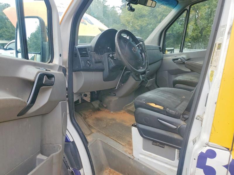 2015 Mercedes-benz Sprinter VIN WD3PE8DC8FP142643 COPART salvage auction — ALL OVER, CT, sold $0 on 2026-10-09 (photo 8)