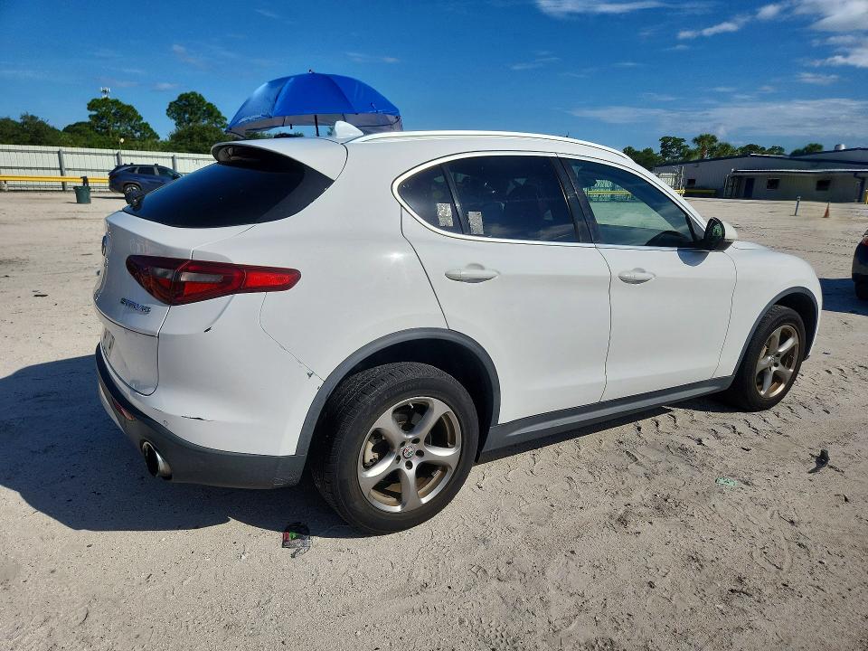 2019 Alfa romeo Stelvio VIN ZASPAJAN9K7C38460 COPART salvage auction — MECHANICAL, Fl - Certificate Of Title, sold $0 on 2026-10-09 (photo 3)