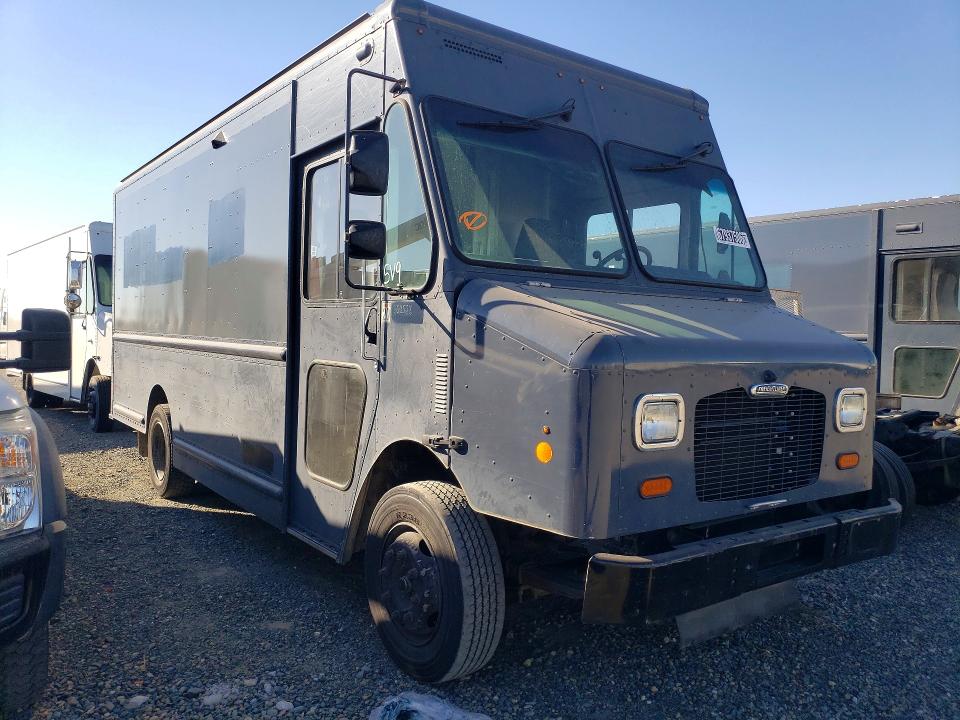 2021 Freightliner All other VIN 4UZAC2EA4MCMM9092 COPART salvage auction — NORMAL WEAR, DV, sold $10,900 on 2026-10-19 (photo 4)