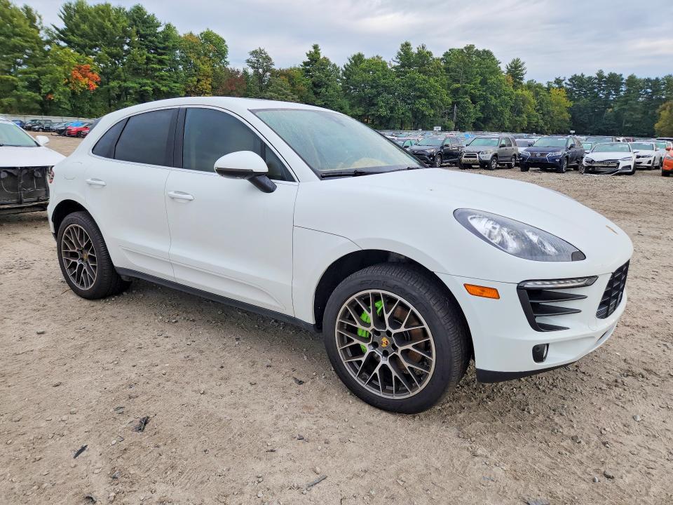 2015 Porsche Macan VIN WP1AB2A59FLB67645 COPART salvage auction — MECHANICAL, Salvage Title, sold $6,900 on 2026-10-15 (photo 4)