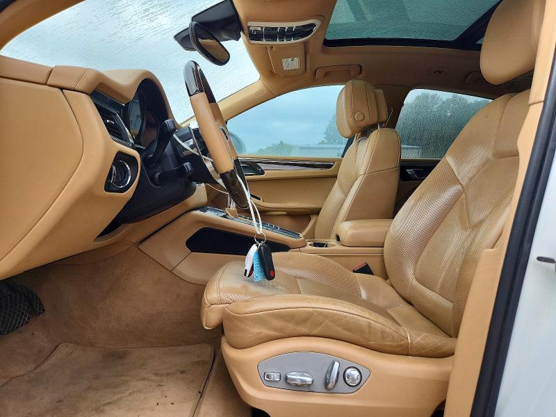 2015 Porsche Macan VIN WP1AB2A59FLB67645 COPART salvage auction — MECHANICAL, Salvage Title, sold $6,900 on 2026-10-15 (photo 7)