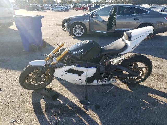 2007 Triumph motorcycle Daytona VIN SMTD00NS07J290841 COPART salvage auction — FRONT END, NC - SALVAGE CERTIFICATE OF TITLE, sold $450 on 2026-07-02 (photo 3)