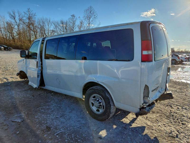 2015 Chev Express VIN 1GNWGPFG1F1271601 COPART salvage auction — UNDERCARRIAGE, Il - Salvage Certificate, sold $3,200 on 2026-07-08 (photo 2)