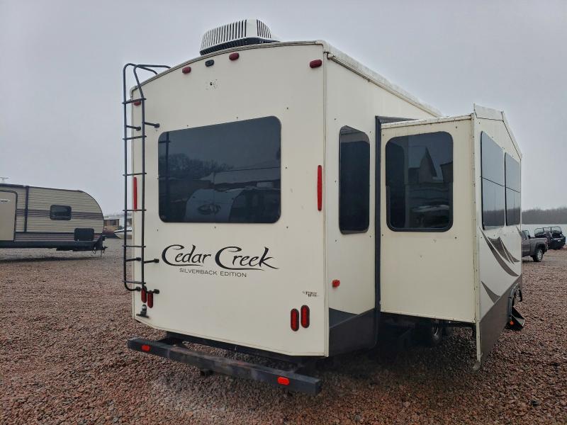 2018 Cedar creek Silverback VIN 4X4FCRL20JS219219 COPART salvage auction — ROOF, MN - CERT OF TITLE-SALVAGE, sold $9,100 on 2026-07-27 (photo 4)