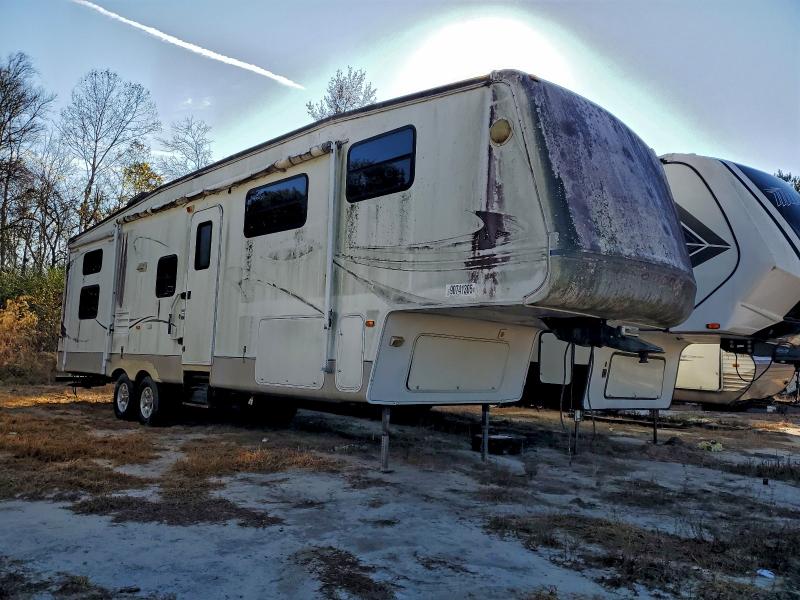 2007 Keystone rv 17r VIN 4YDF342207M733043 COPART salvage auction — NORMAL WEAR, CT, sold $125 on 2026-07-07 (photo 1)