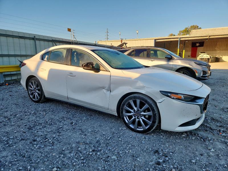 2021 Mazda 3 VIN JM1BPABL0M1330707 COPART salvage auction — HAIL, Tx - Certificate Of Title, sold $3,500 on 2026-07-21 (photo 4)