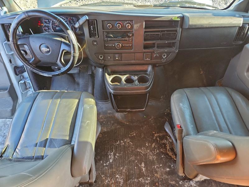 2015 Chev Express VIN 1GNWGPFG1F1271601 COPART salvage auction — UNDERCARRIAGE, Il - Salvage Certificate, sold $3,200 on 2026-07-08 (photo 8)