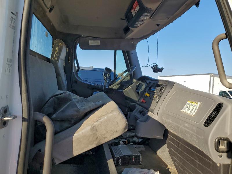 2022 Freightliner All other VIN 3ALDCXFC7NDNF9126 COPART salvage auction — ALL OVER, SV, sold $7,800 on 2026-07-28 (photo 6)