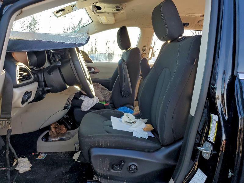 2024 Chrysler Minivan VIN 2C4RC1CGXRR128004 COPART salvage auction — REAR END, Fl - Certificate Of Destruction, sold $9,200 on 2026-07-30 (photo 7)