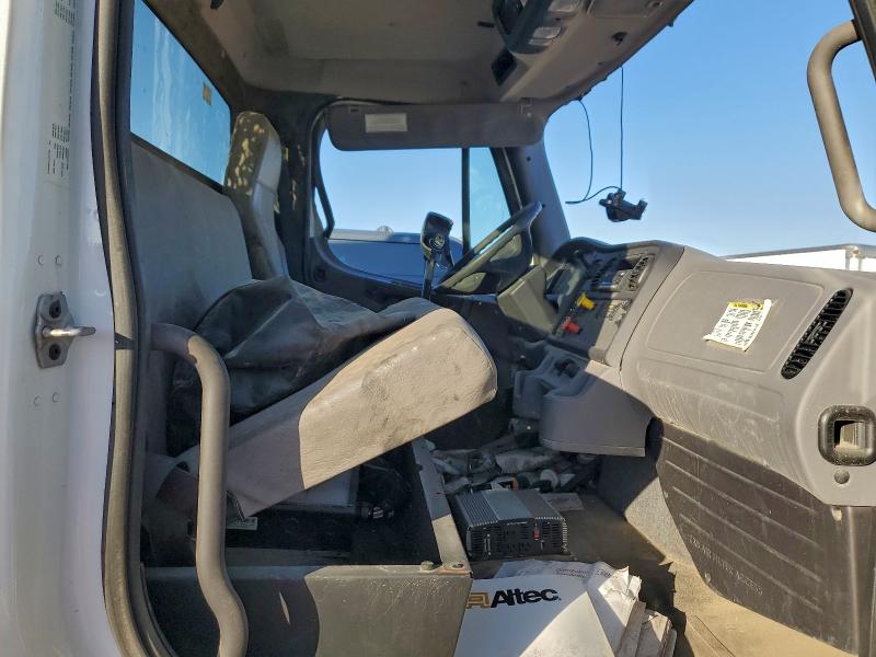 2022 Freightliner All other VIN 3ALDCXFC7NDNF9126 COPART salvage auction — ALL OVER, SV, sold $7,800 on 2026-07-28 (photo 9)