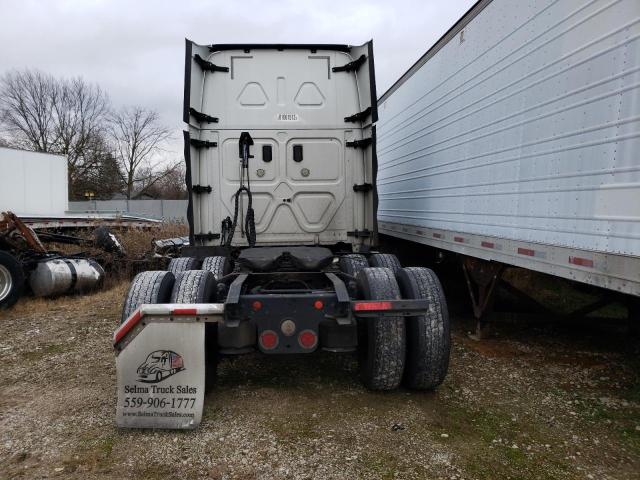 2017 Freightliner All other VIN 3AKJGLDR9HSHJ4911 COPART salvage auction — NORMAL WEAR, CT, sold $1,100 on 2026-07-09 (photo 6)