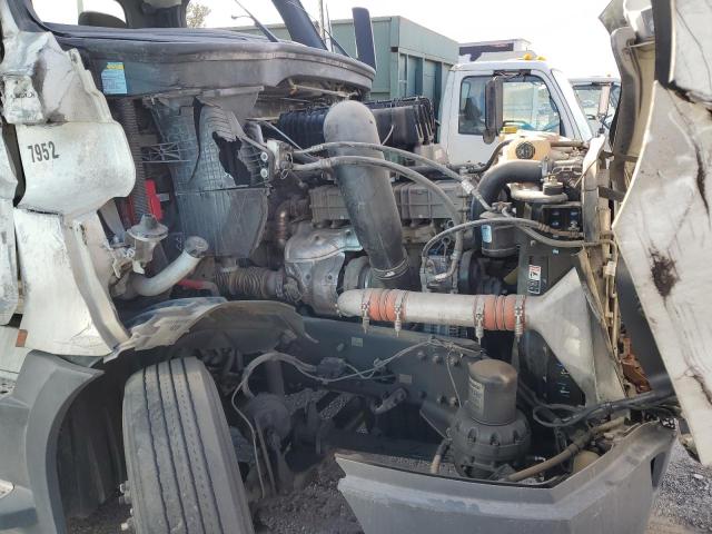 2018 Freightliner All other VIN 3AKJHLDV1JSJT7952 COPART salvage auction — ROLLOVER, RB, sold $15 on 2026-08-13 (photo 7)