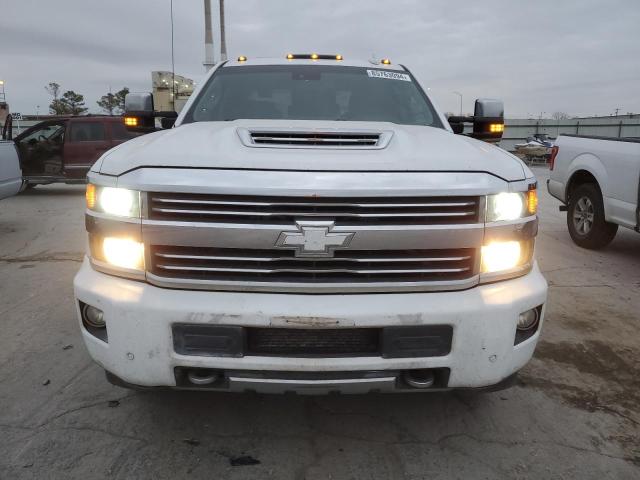 2017 Chevrolet Silverado VIN 1GC4K1EY3HF209869 COPART salvage auction — MINOR DENT/SCRATCHES, OK - CERT OF TITLE-REPOSSESSION (P), sold $14,500 on 2025-01-02 (photo 5)