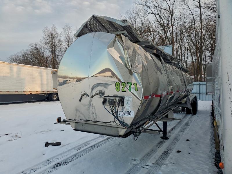 1998 Semi VIN 10BAB72XXWM0M1688 COPART salvage auction — ROLLOVER, PA - CERTIFICATE OF SALVAGE, sold $100 on 2026-07-30 (photo 2)