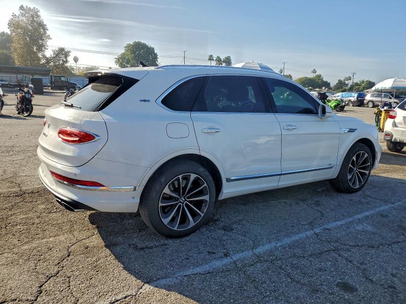 2022 Bently All other VIN SJAAM2ZV5NC039838 COPART salvage auction — WATER/FLOOD, CA - SALVAGE CERTIFICATE, sold $101,000 on 2026-07-28 (photo 3)