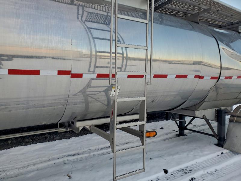 1998 Semi VIN 10BAB72XXWM0M1688 COPART salvage auction — ROLLOVER, PA - CERTIFICATE OF SALVAGE, sold $100 on 2026-07-30 (photo 6)
