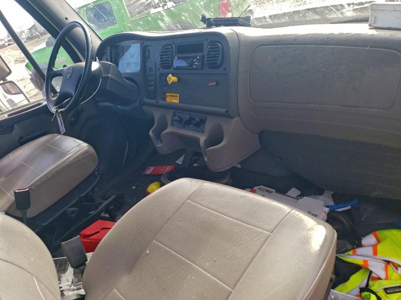 2019 Freightliner All models VIN 1FVACXFC9KHKH7448 COPART salvage auction — ROLLOVER, JT, sold $6,400 on 2026-07-31 (photo 9)